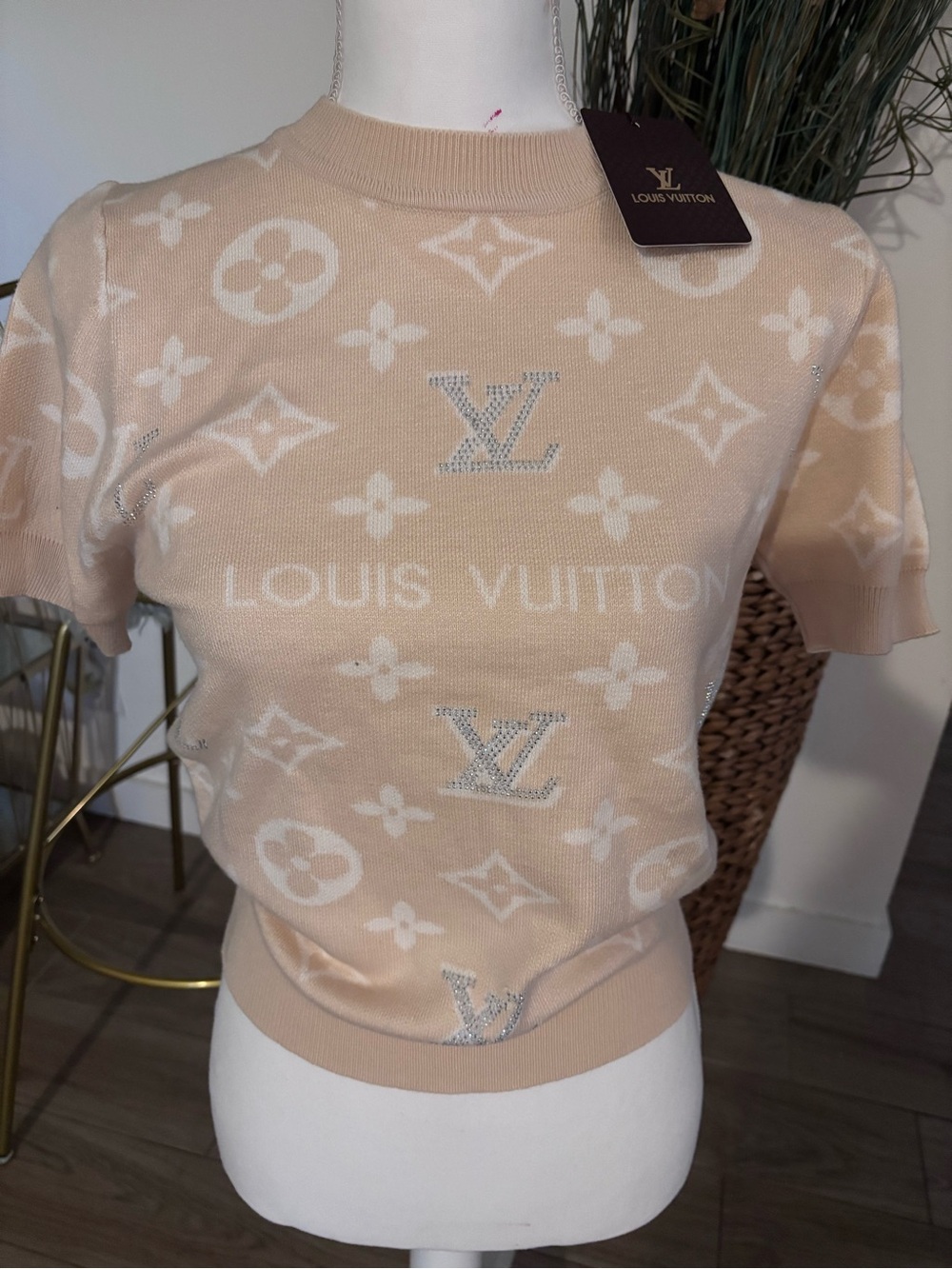 Source Unknown Beige & Ivory Monogram Short Sleeve Knit Top